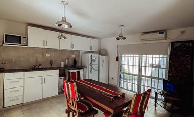 PH en venta - 3 Dormitorios 2 Baños - 200Mts2 - La Plata