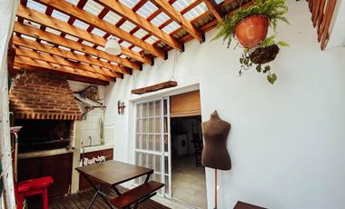 PH en venta - 3 Dormitorios 2 Baños - 200Mts2 - La Plata