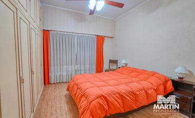 Casa chalet en venta  en Beccar 5 ambientes con dependencia de servicio