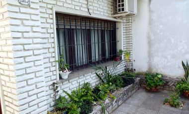 Casa en venta - 3 Dormitorios 2 Baños - 393mts2 - Zárate