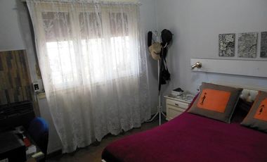 Casa en venta - 3 Dormitorios 2 Baños - 393mts2 - Zárate