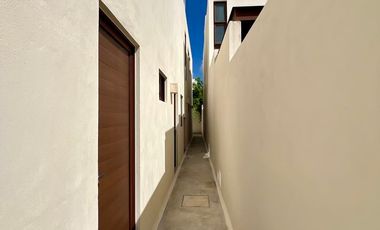 CASA EN VENTA EN PARQUE NATURA, 4 HABS Y ALBERCA