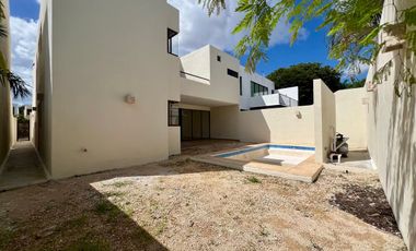 CASA EN VENTA EN PARQUE NATURA, 4 HABS Y ALBERCA
