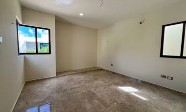 CASA EN VENTA EN PARQUE NATURA, 4 HABS Y ALBERCA