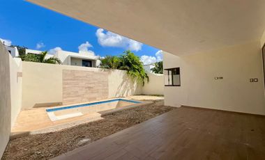 CASA EN VENTA EN PARQUE NATURA, 4 HABS Y ALBERCA