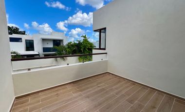 CASA EN VENTA EN PARQUE NATURA, 4 HABS Y ALBERCA