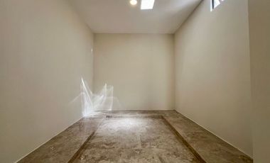 CASA EN VENTA EN PARQUE NATURA, 4 HABS Y ALBERCA