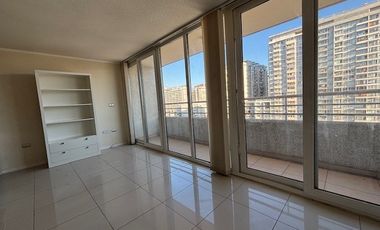 METRO UNIVERSIDAD DE CHILE, STUDIO