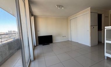 METRO UNIVERSIDAD DE CHILE, STUDIO