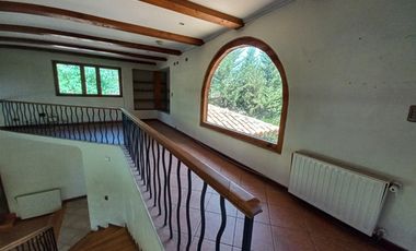 CASA A PASOS DEL COLEGIO SAN ANSELMO CHICUREO!!!!