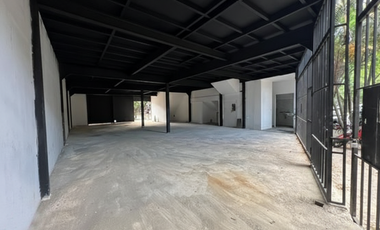 Arriendo Locales en Avenida Las Vegas/Poblado