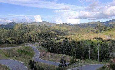 VENTA Lote en unidad cerrada en el Retiro