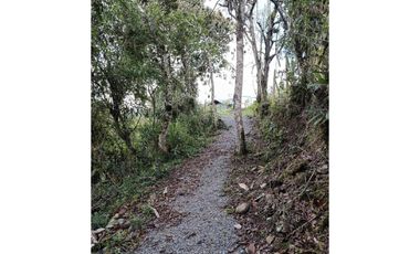 VENTA Lote en unidad cerrada en el Retiro