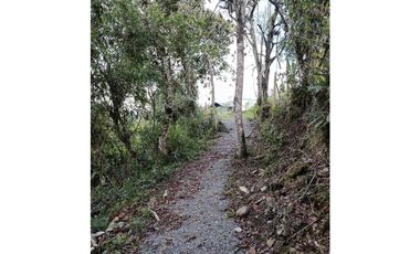 VENTA Lote en unidad cerrada en el Retiro