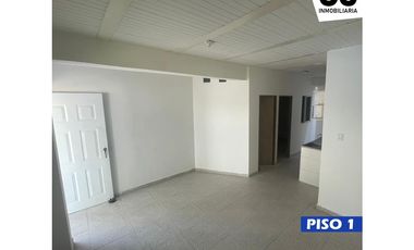 Se vende casa con 2 apartamentos barrio el manantial