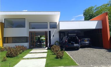 Se Vende Casa Campestre en Cerritos, Pereira