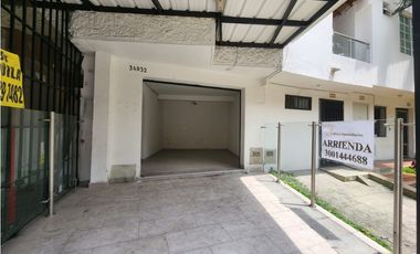 Local en Arriendo Almeria Medellín