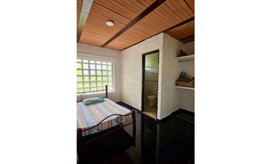 Casa campestre en venta en parcelación - Santa Elena El Cerrito Valle