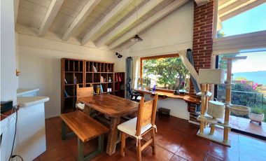 CASA EN VENTA, VALLE DE BRAVO