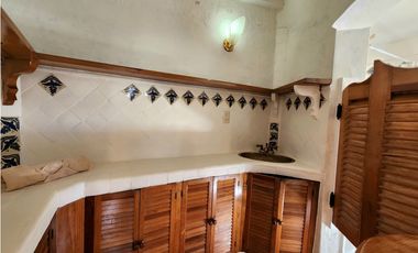 CASA EN VENTA, VALLE DE BRAVO