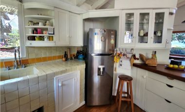 CASA EN VENTA, VALLE DE BRAVO