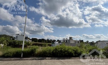 Terreno en Venta en Fraccionamiento privado La Molienda