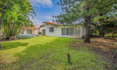 Casa en Fraccionamiento en Lomas de Cocoyoc Atlatlahucan - M2AI-890-Fr