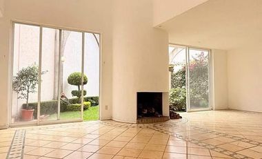 Hermosa casa en renta en condominio horizontal en Coyoacan