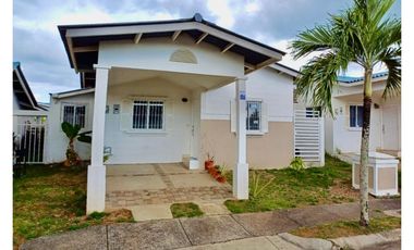 PLAYA DORADA / LAS OLAS / 205 M / 3 HABITACIONES / TERRAZA / VACIA