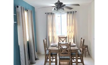 PLAYA DORADA / LAS OLAS / 205 M / 3 HABITACIONES / TERRAZA / VACIA