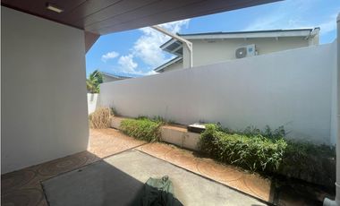 PLAYA DORADA / LAS OLAS / 205 M / 3 HABITACIONES / TERRAZA / VACIA