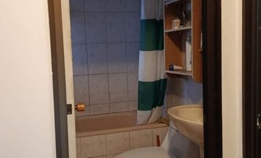 Se vende casa en La Florida Santa Raquel de 6 dormitorios