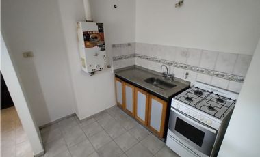 ALQUILER - 1 DORMITORIO SEMI AMOBLADO - AV. COLON 251 - Bº CENTRO
