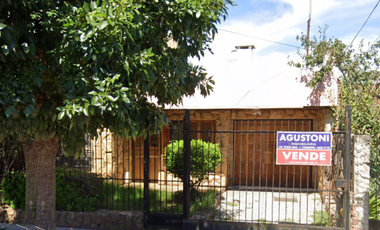 GUATEMALA 3987 entre Moldes y Montañeses