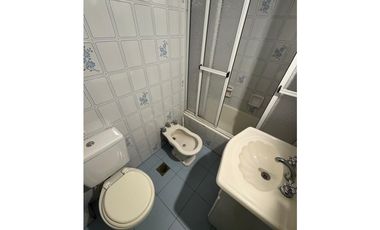 Hermoso PH al frente con garaje en Barrio Los Troncos