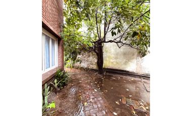 CASA 4 AMB. C/ GARAGE Y PARQUE. LOTE IDEAL DESARROLLO. CHAUVIN