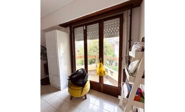 CASA 4 AMB. C/ GARAGE Y PARQUE. LOTE IDEAL DESARROLLO. CHAUVIN