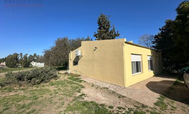 Casaquinta de 2 dormitorios en venta - B° Los Chañares