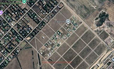 Casaquinta de 2 dormitorios en venta - B° Los Chañares