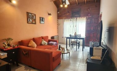 Casa PH en venta en Remedios de Escalada Oeste