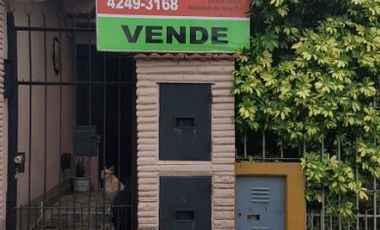 Casa PH en venta en Remedios de Escalada Oeste