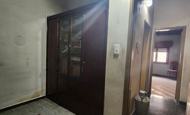 Casa PH en venta en Remedios de Escalada Oeste