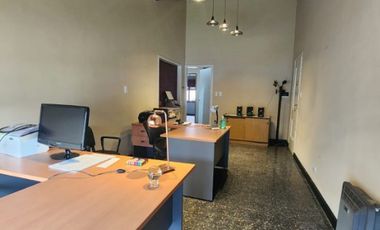 Casa PH en venta en Remedios de Escalada Oeste