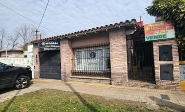 Casa PH en venta en Remedios de Escalada Oeste