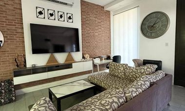 Casa en venta c/ cochera en Rafaela