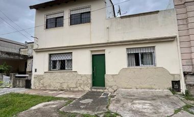 Casa en alquiler en Lanus Este