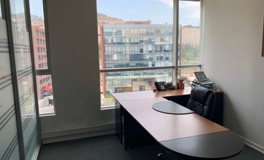 Av. Del Valle Sur/Santa Clara - Oficina - Arriendo