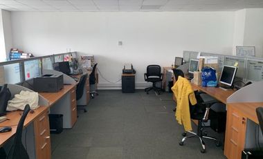 Av. Del Valle Sur/Santa Clara - Oficina - Arriendo