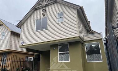 Casa en Arriendo en COD37716 Villa Santa Carolina Pasaje cerrado