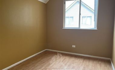 Casa en Arriendo en COD37716 Villa Santa Carolina Pasaje cerrado